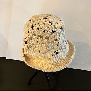 Crochet Bucket Hat in Cream